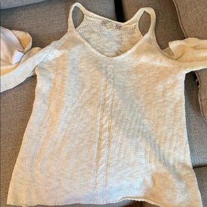 Open shoulder long sleeved sweater